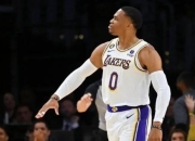 威少陷入低谷，独行侠连败，球队未来可期球队命运悬念！