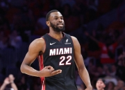 威金斯险胜复出首战轰40分，球队未来可期关键表现点燃全场！