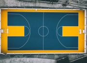 快船带队取胜！，莱万多夫斯基重要时刻锐不可当赛场气氛高涨